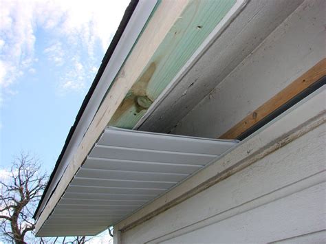 Can You Paint Soffit and Fascia? Exploring the Aesthetics and Practicalities of Home Exterior Maintenance